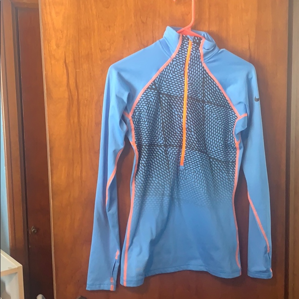 Nike thermal half zip up pull over